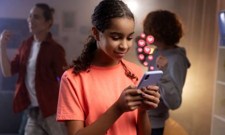 Fransa’da 15 Yaş Altına Sosyal Medya Yasağı