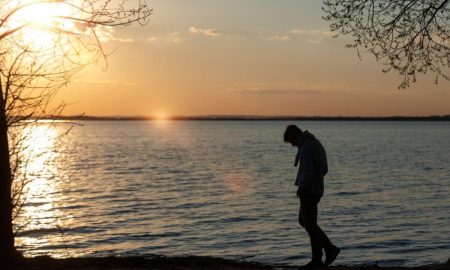 Z Kuşağı Yalnızlıkla Tanışan İlk Nesil Olarak Tanımlanıyor