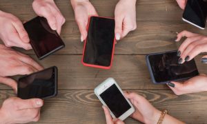 Akıllı Telefon Batarya Ömrünü Uzatmanın Yolları