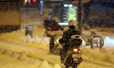 İstanbul’da Yoğun Kar Nedeniyle Ağır Taşıtlara ve Motokuryelere Trafik Yasağı