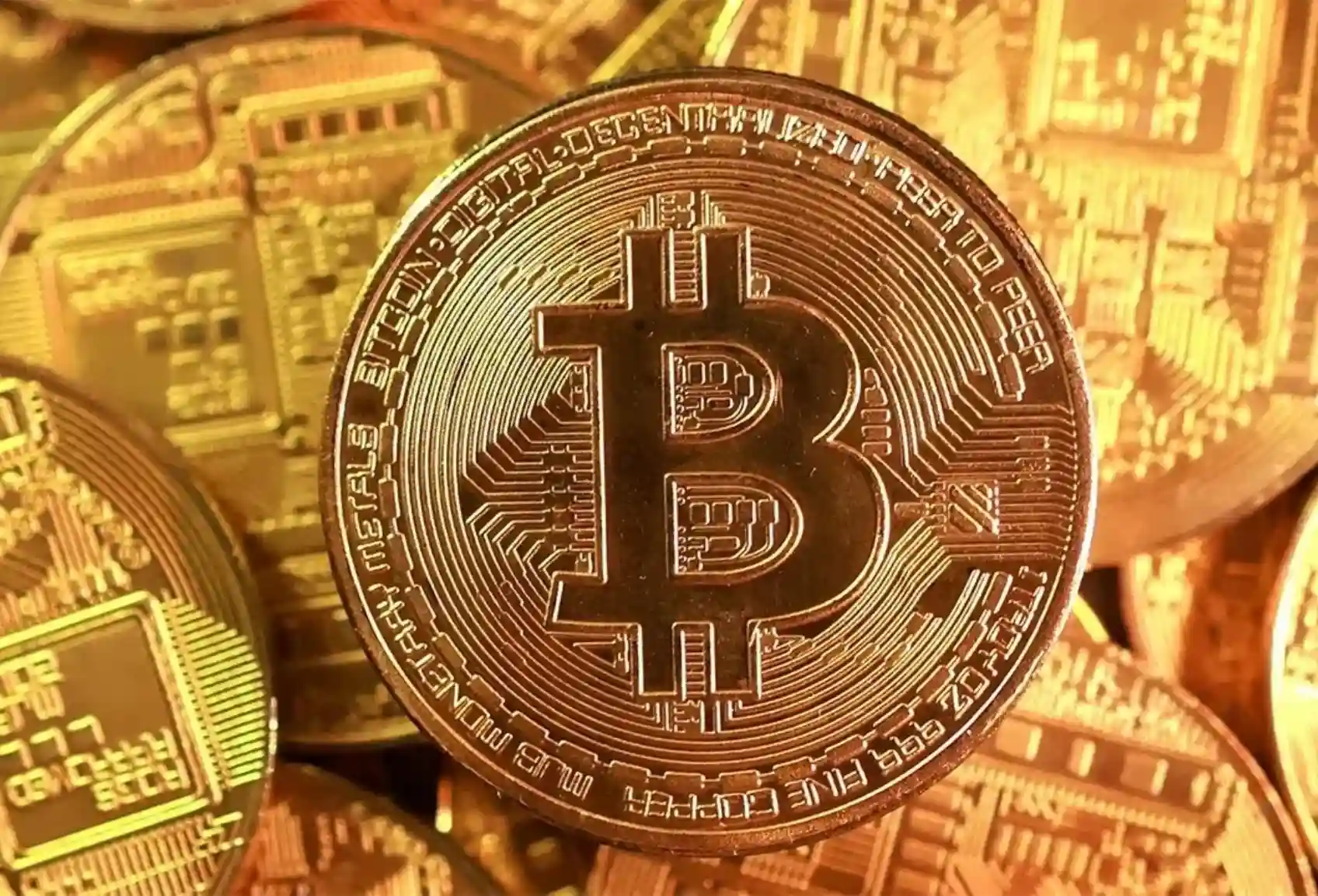 Bitcoin 61.000 Dolar Sınırını Test Ediyor