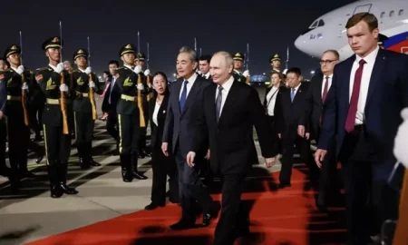 Putin ve Şi Cinping İlişkilerinde Denge Değişti