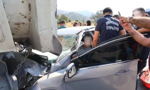 Aydın-Muğla Yolunda Peş Peşe Kazalar: Baba ve Kızı Ağır Yaralandı