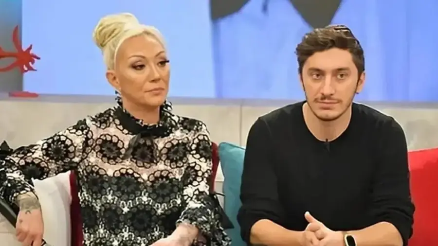 Güllü ve Oğlu Tuğberk Gülter